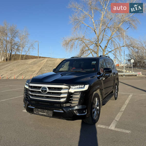 Внедорожник / Кроссовер Toyota Land Cruiser 2023 в Киеве