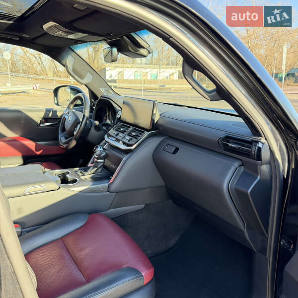 Внедорожник / Кроссовер Toyota Land Cruiser 2023 в Киеве