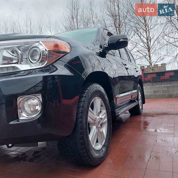 Позашляховик / Кросовер Toyota Land Cruiser 2012 в Рівному фото 7 Позашляховик / Кросовер Toyota Land Cruiser 2012 в Рівному