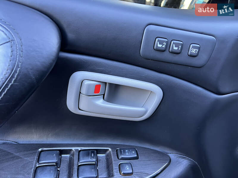 Позашляховик / Кросовер Toyota Land Cruiser 2004 в Дніпрі фото 18 Позашляховик / Кросовер Toyota Land Cruiser 2004 в Дніпрі