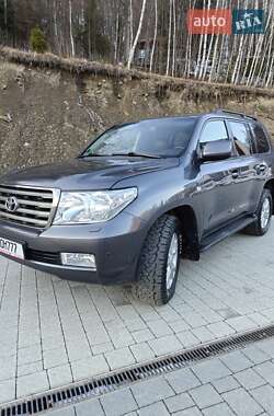 Внедорожник / Кроссовер Toyota Land Cruiser 2011 в Нижнем Студеном