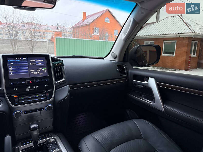 Внедорожник / Кроссовер Toyota Land Cruiser 2016 в Киеве