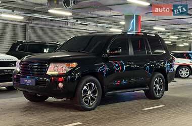 Позашляховик / Кросовер Toyota Land Cruiser 2013 в Києві