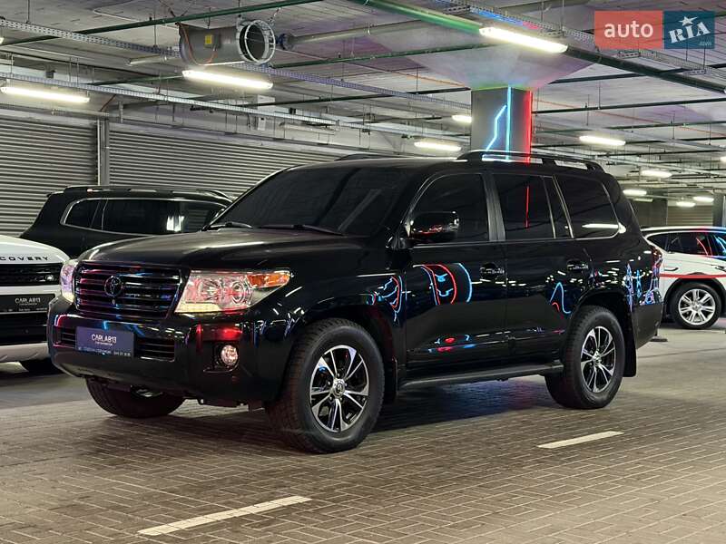 Toyota Land Cruiser 2013 Toyota Land Cruiser 2013