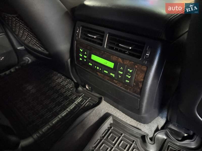 Внедорожник / Кроссовер Toyota Land Cruiser 2013 в Киеве