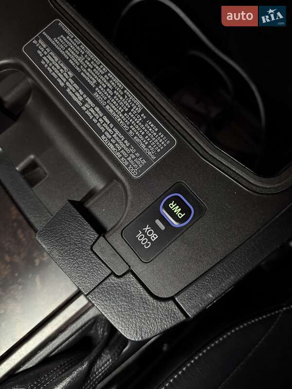 Внедорожник / Кроссовер Toyota Land Cruiser 2013 в Киеве