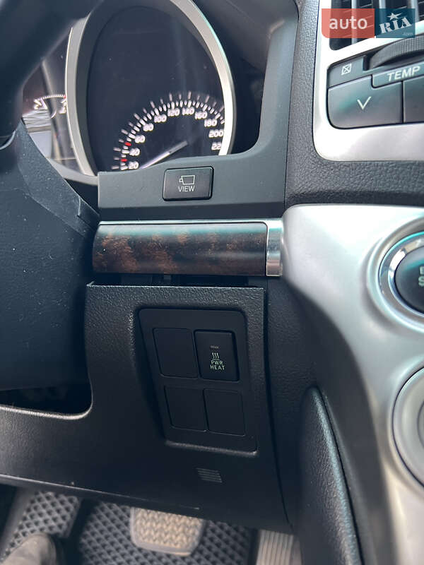 Внедорожник / Кроссовер Toyota Land Cruiser 2012 в Черновцах