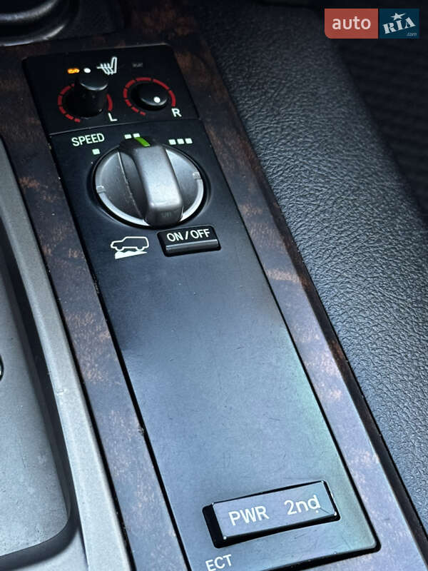 Внедорожник / Кроссовер Toyota Land Cruiser 2008 в Киеве