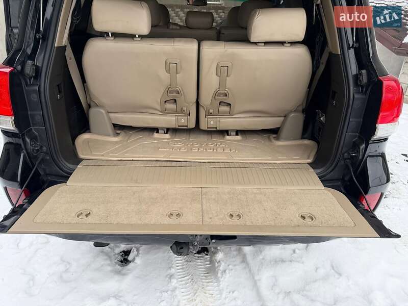 Внедорожник / Кроссовер Toyota Land Cruiser 2010 в Костополе фото 18 Внедорожник / Кроссовер Toyota Land Cruiser 2010 в Костополе