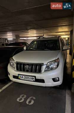 Позашляховик / Кросовер Toyota Land Cruiser 2011 в Києві