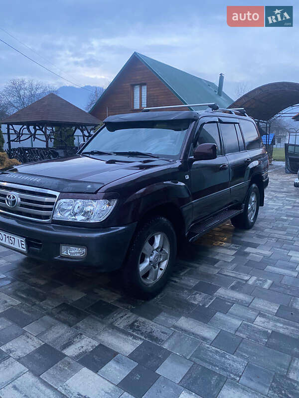 Внедорожник / Кроссовер Toyota Land Cruiser 2004 в Тячеве