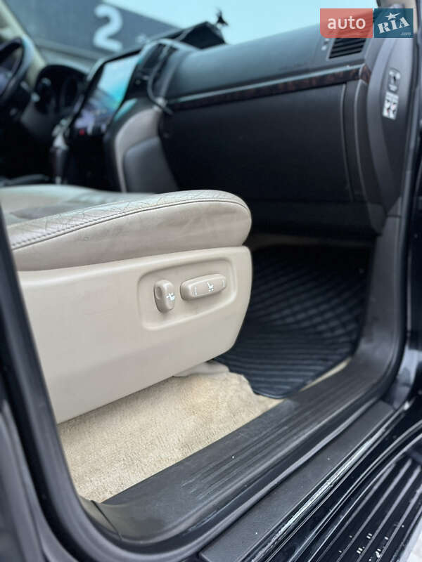 Позашляховик / Кросовер Toyota Land Cruiser 2008 в Києві