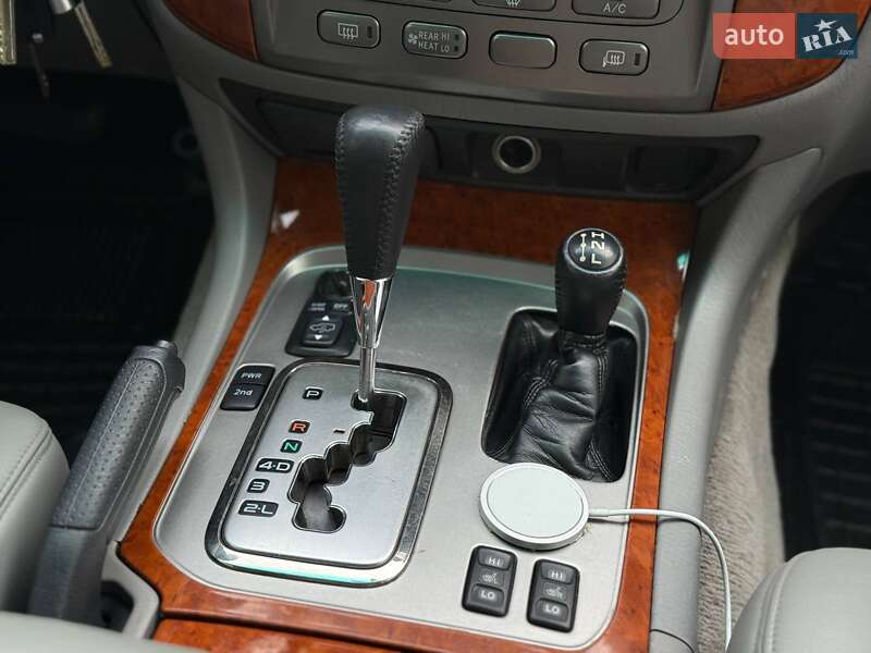 Внедорожник / Кроссовер Toyota Land Cruiser 2002 в Запорожье