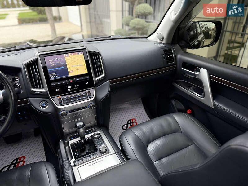 Позашляховик / Кросовер Toyota Land Cruiser 2015 в Одесі