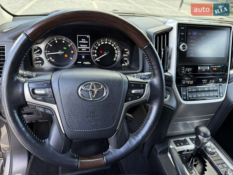 Внедорожник / Кроссовер Toyota Land Cruiser 2020 в Днепре