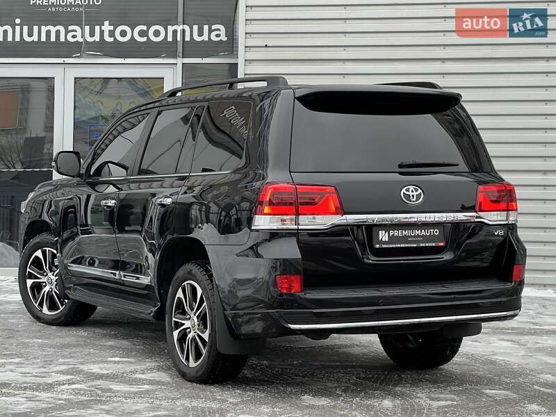 Позашляховик / Кросовер Toyota Land Cruiser 2016 в Києві фото 9 Позашляховик / Кросовер Toyota Land Cruiser 2016 в Києві