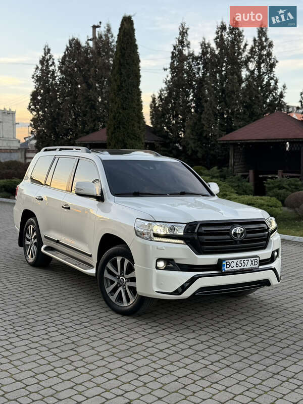Внедорожник / Кроссовер Toyota Land Cruiser 2016 в Львове фото 20 Внедорожник / Кроссовер Toyota Land Cruiser 2016 в Львове