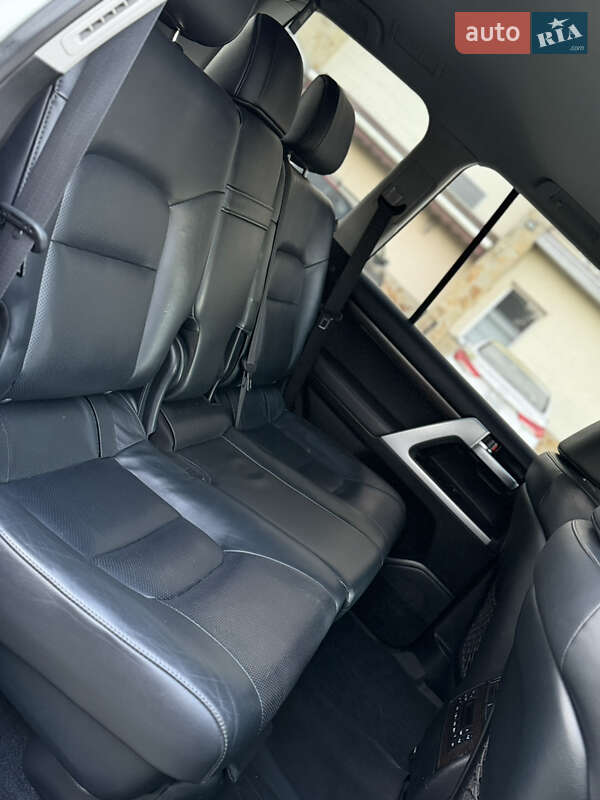 Внедорожник / Кроссовер Toyota Land Cruiser 2016 в Львове фото 47 Внедорожник / Кроссовер Toyota Land Cruiser 2016 в Львове