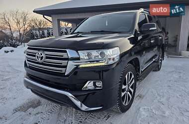 Позашляховик / Кросовер Toyota Land Cruiser 2019 в Чернівцях