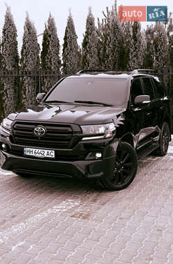 Позашляховик / Кросовер Toyota Land Cruiser 2017 в Одесі
