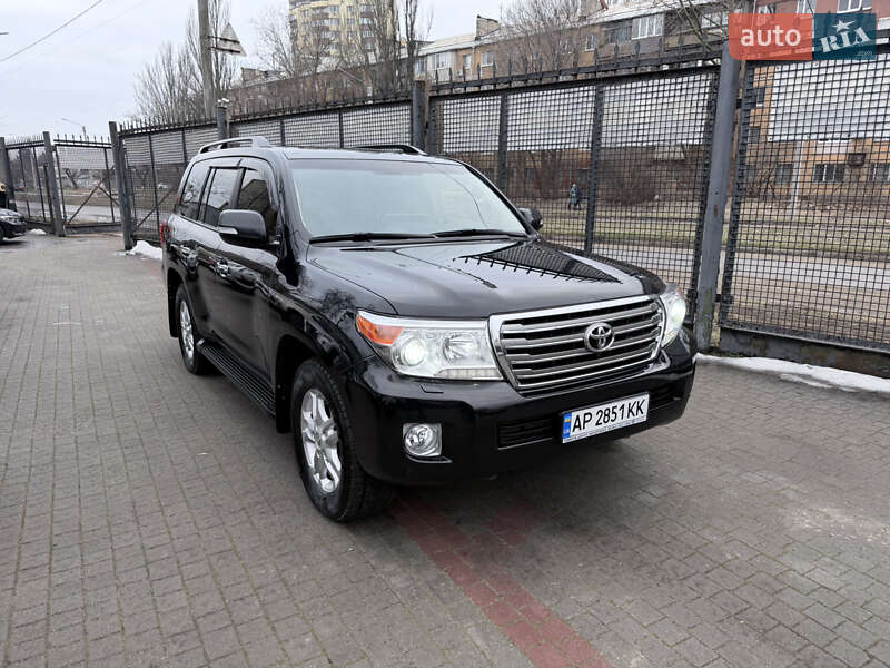Toyota Land Cruiser 2012
