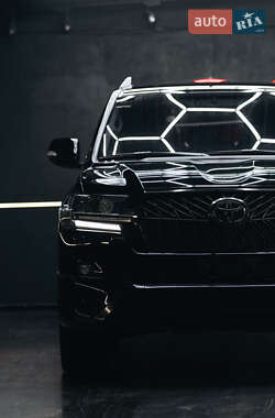 Внедорожник / Кроссовер Toyota Land Cruiser 2020 в Киеве