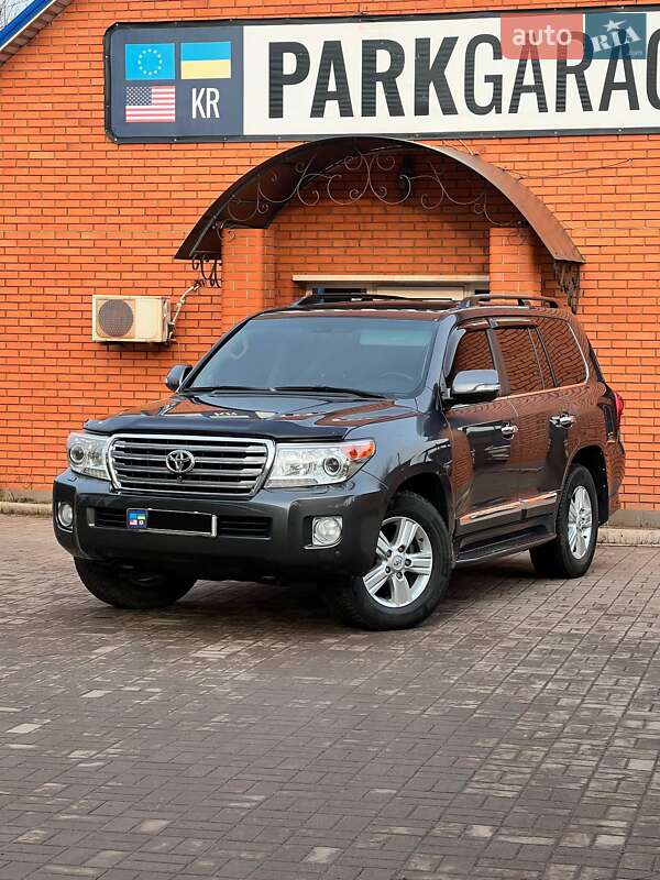 Toyota Land Cruiser 2012