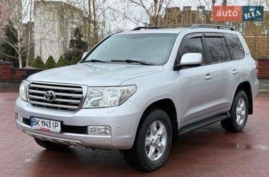 Позашляховик / Кросовер Toyota Land Cruiser 2008 в Рівному