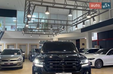 Позашляховик / Кросовер Toyota Land Cruiser 2017 в Дніпрі
