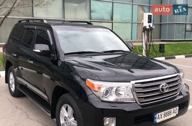 Внедорожник / Кроссовер Toyota Land Cruiser 2013 в Харькове