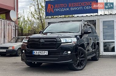 Внедорожник / Кроссовер Toyota Land Cruiser 2017 в Киеве