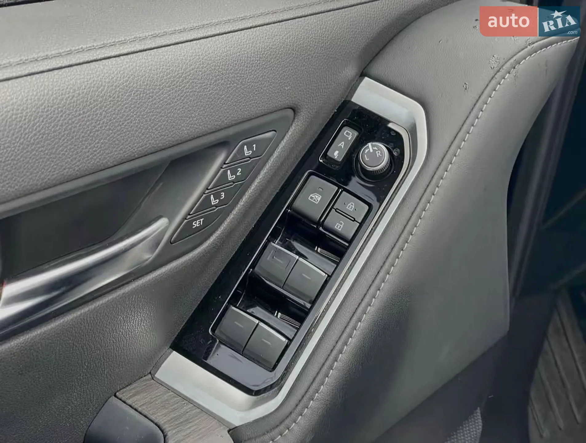 2022 Toyota Land Cruiser - мініатюра 11
