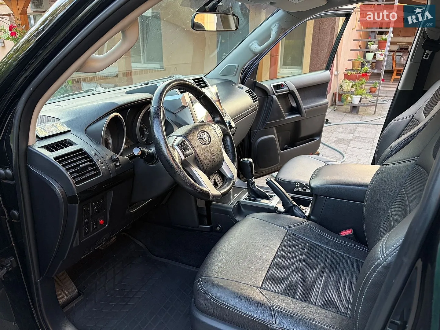 2014 Toyota Land Cruiser - мініатюра 16