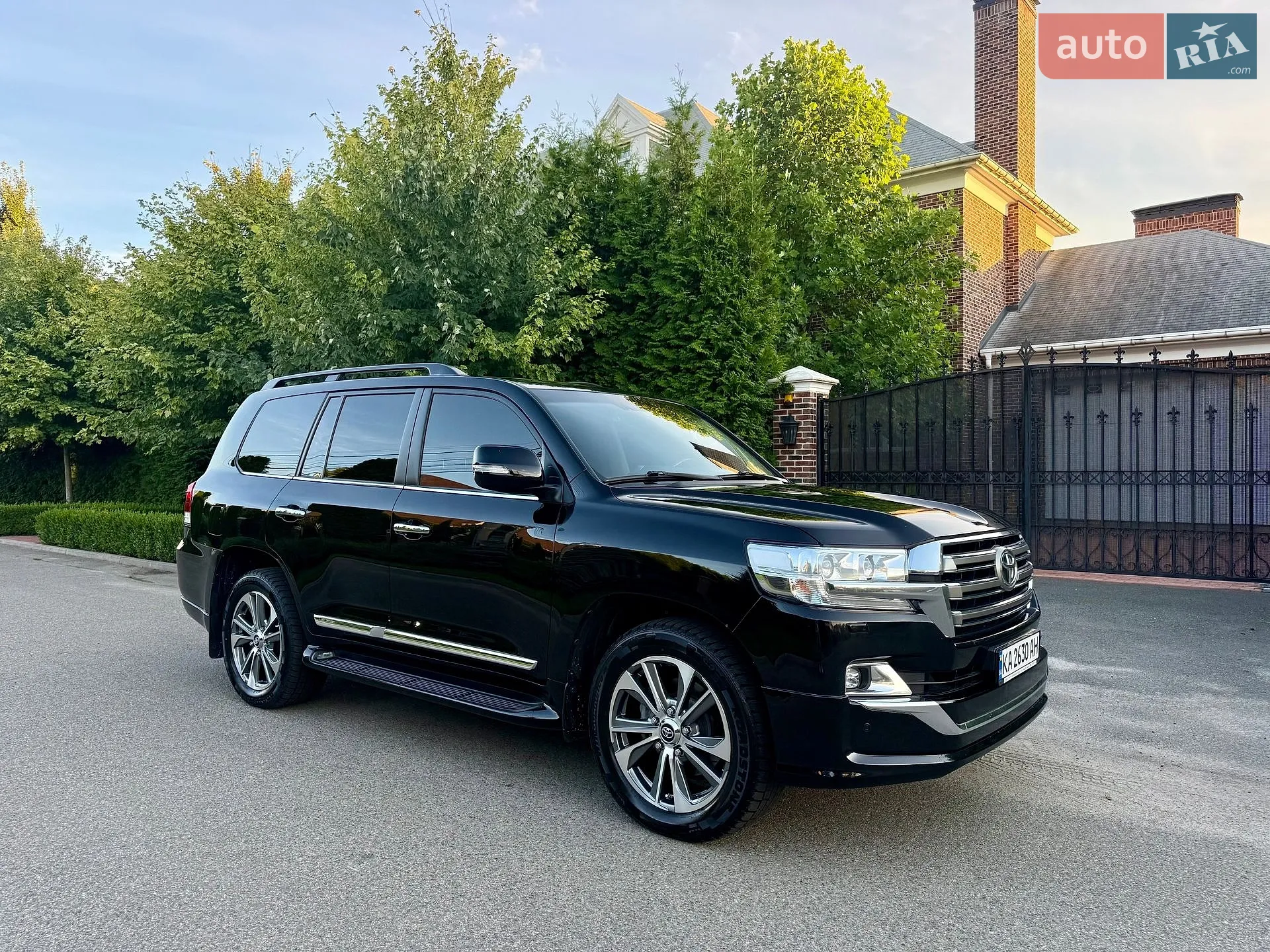 2020 Toyota Land Cruiser - мініатюра 2