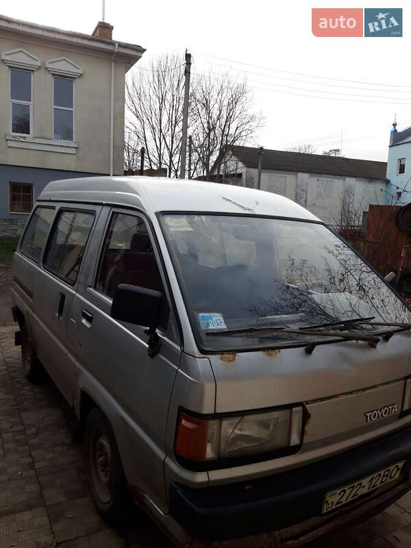 Минивэн Toyota LiteAce 1988 в Ровно фото 2 Минивэн Toyota LiteAce 1988 в Ровно