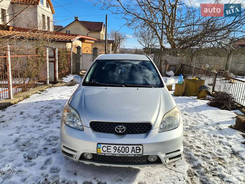 Хетчбек Toyota Matrix 2004 в Чернівцях