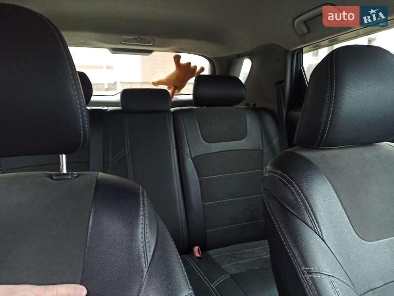 Хэтчбек Toyota Matrix 2008 в Полтаве фото 11 Хэтчбек Toyota Matrix 2008 в Полтаве