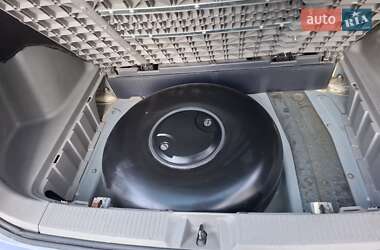 Хэтчбек Toyota Matrix 2003 в 