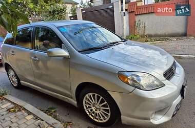 Хэтчбек Toyota Matrix 2006 в 