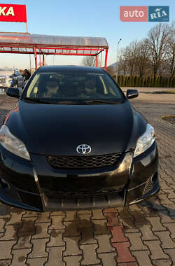 Хэтчбек Toyota Matrix 2009 в Тячеве