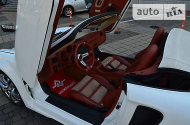 Кабриолет Toyota MR2 2000 в 