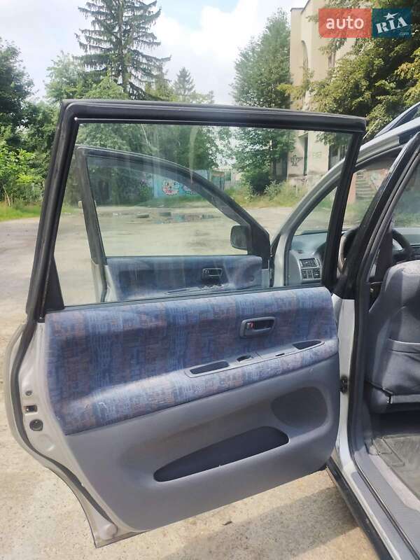 Мінівен Toyota Picnic 1998 в Львові