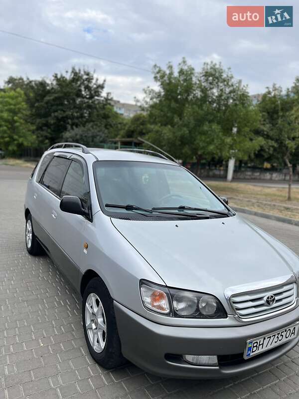 Мінівен Toyota Picnic 1997 в Одесі