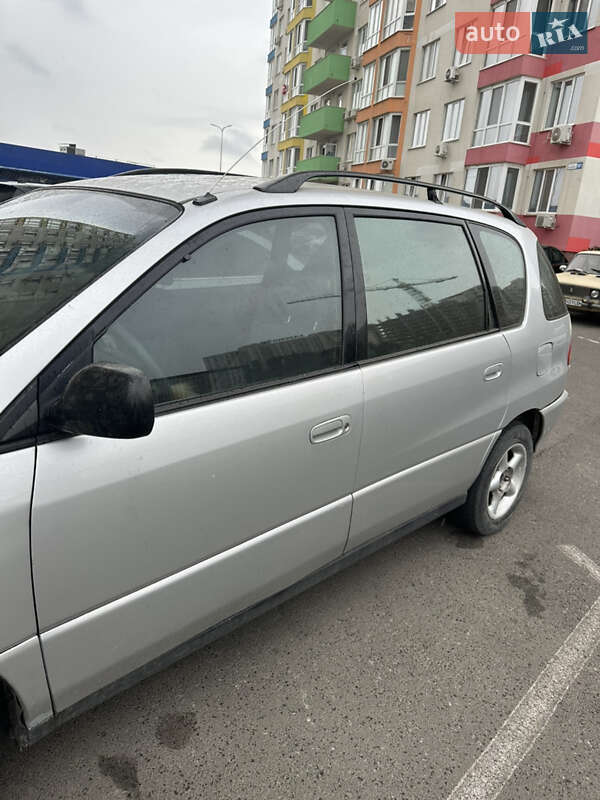 Мінівен Toyota Picnic 1998 в Одесі