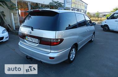 Минивэн Toyota Previa 2003 в 