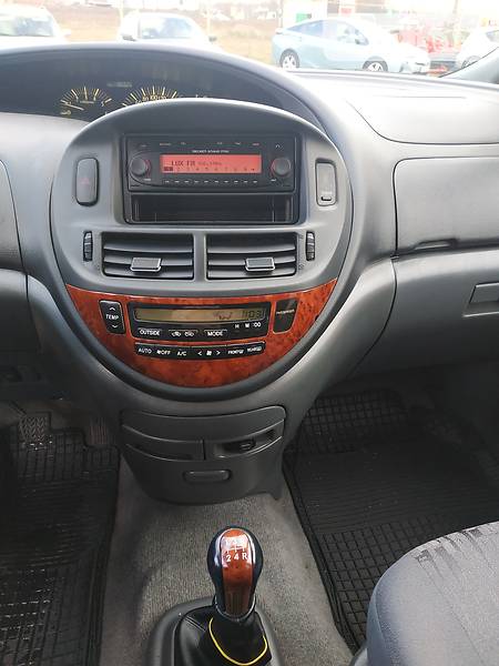 Мінівен Toyota Previa 2005 в Луцьку