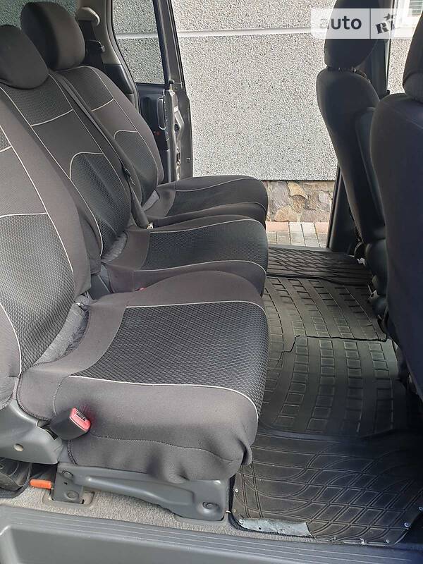 Минивэн Toyota Previa 2005 в Черновцах