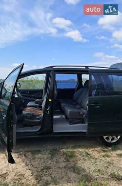 Минивэн Toyota Previa 2002 в 