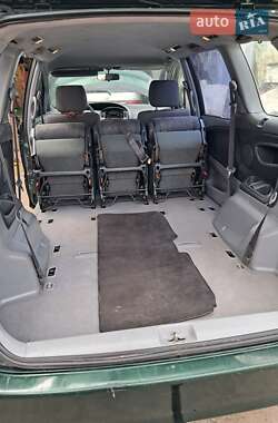 Минивэн Toyota Previa 2002 в 