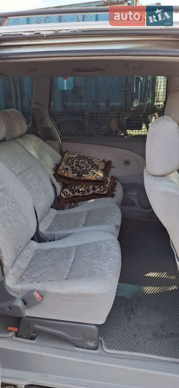 Минивэн Toyota Previa 2000 в Запорожье